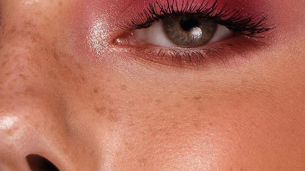 Looks by Lexington | Fake Freckles Tutorial