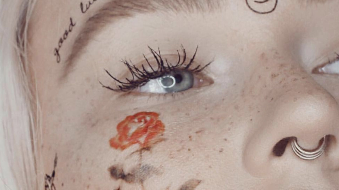 Freck Tutorial & INTERNATIONAL Giveaway